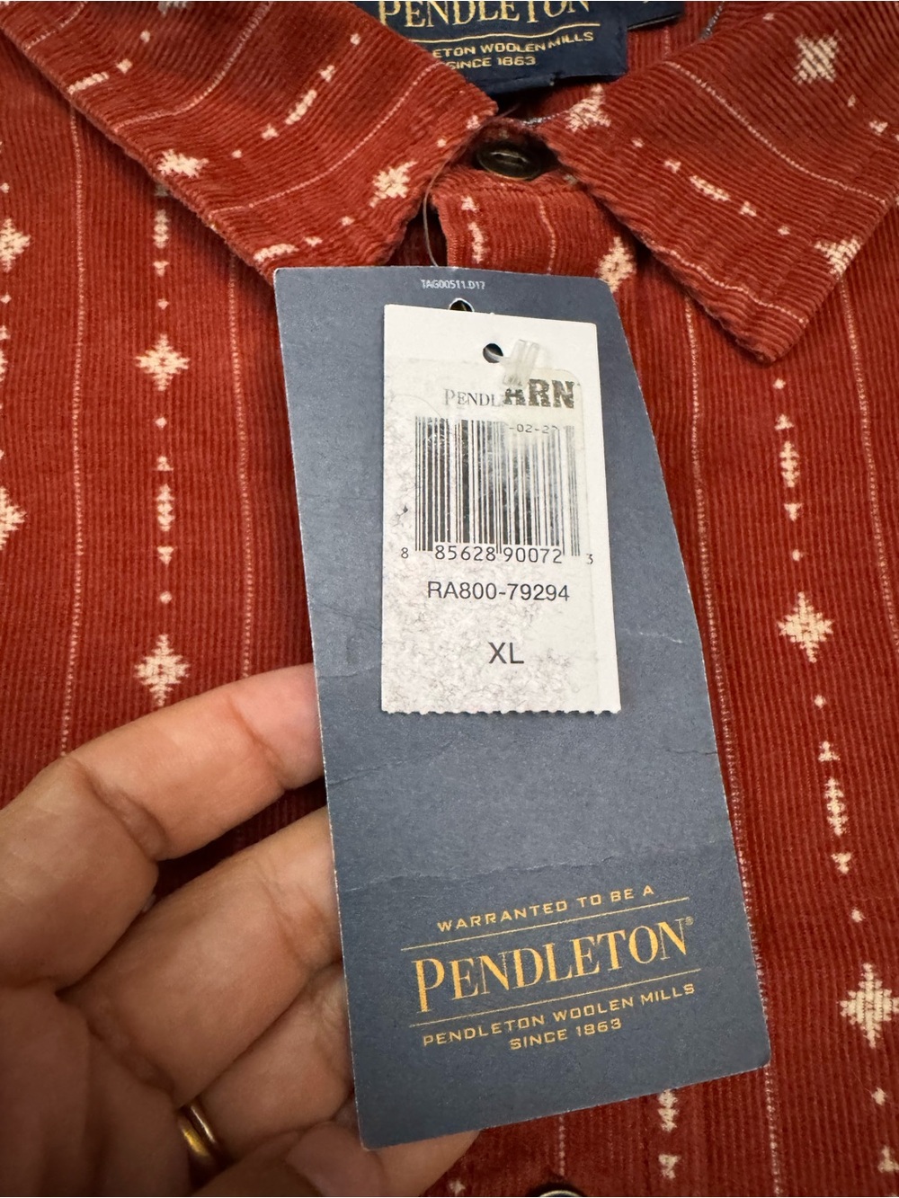 NWT Pendleton Men's Rust Patterned Button-Up Shirt. Size XL - Picture 4 of 9
